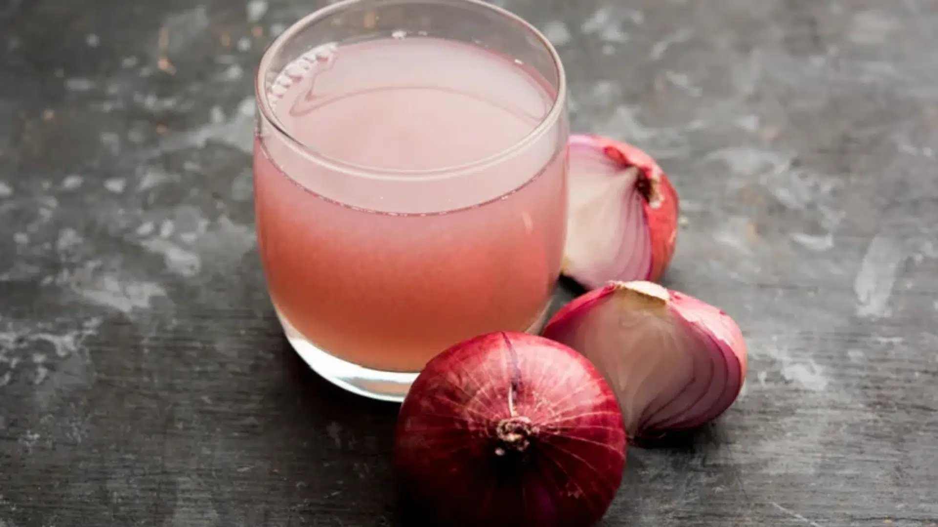 Advantages of Onion Juice on Hair