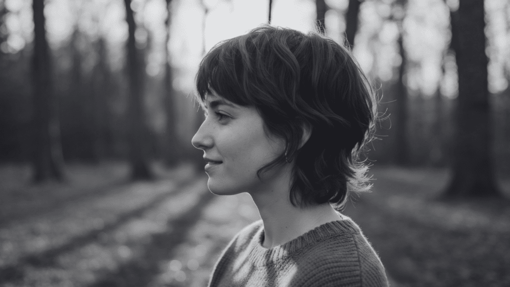 21 Short and Edgy Modern Mullet for Females