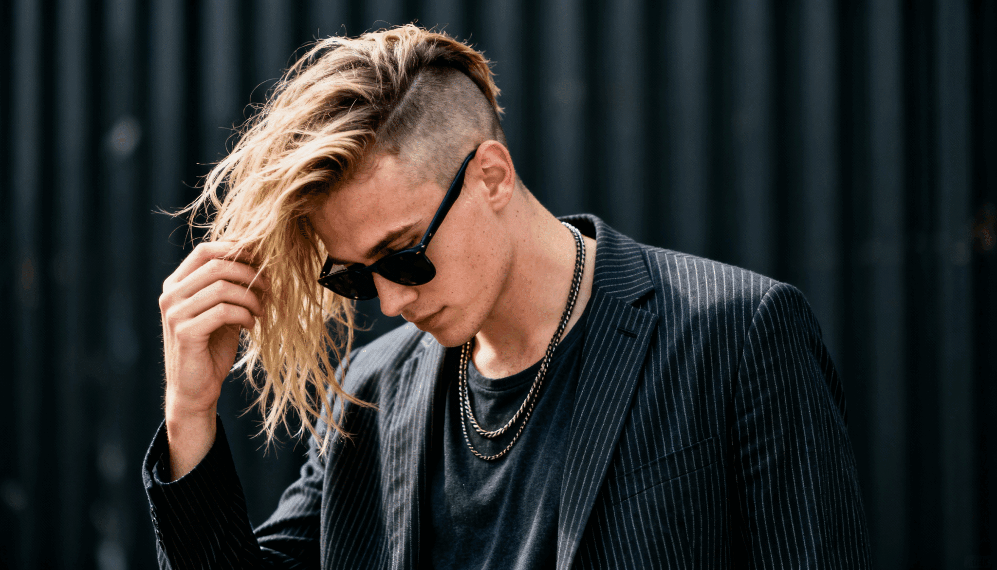 long hair with undercut