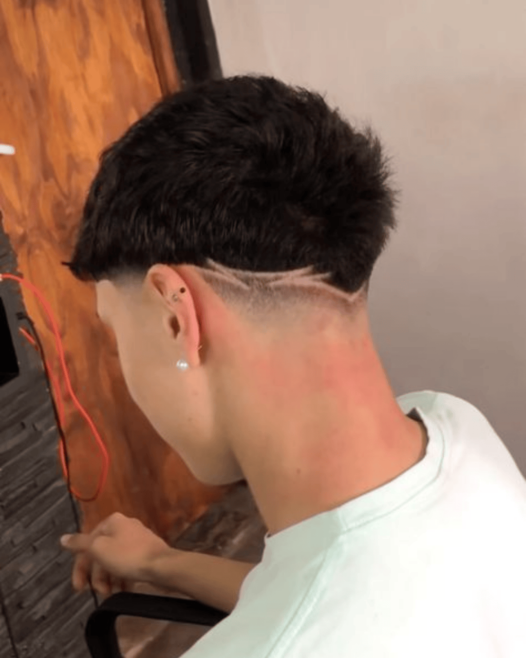 oily hairatyle for men