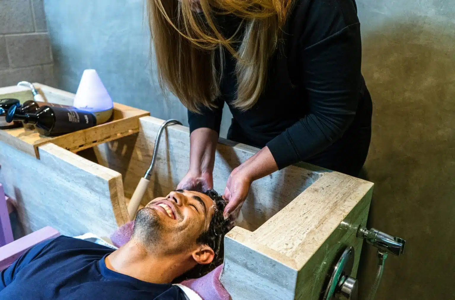 How Modern Hair Clinics Help You Restore What You Want and Remove What You Don't