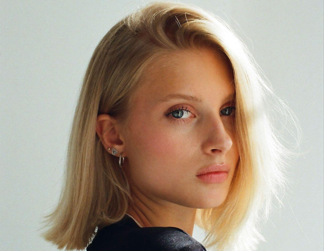 How to Choose Earrings for Your Haircut: Your Complete Styling Guide
